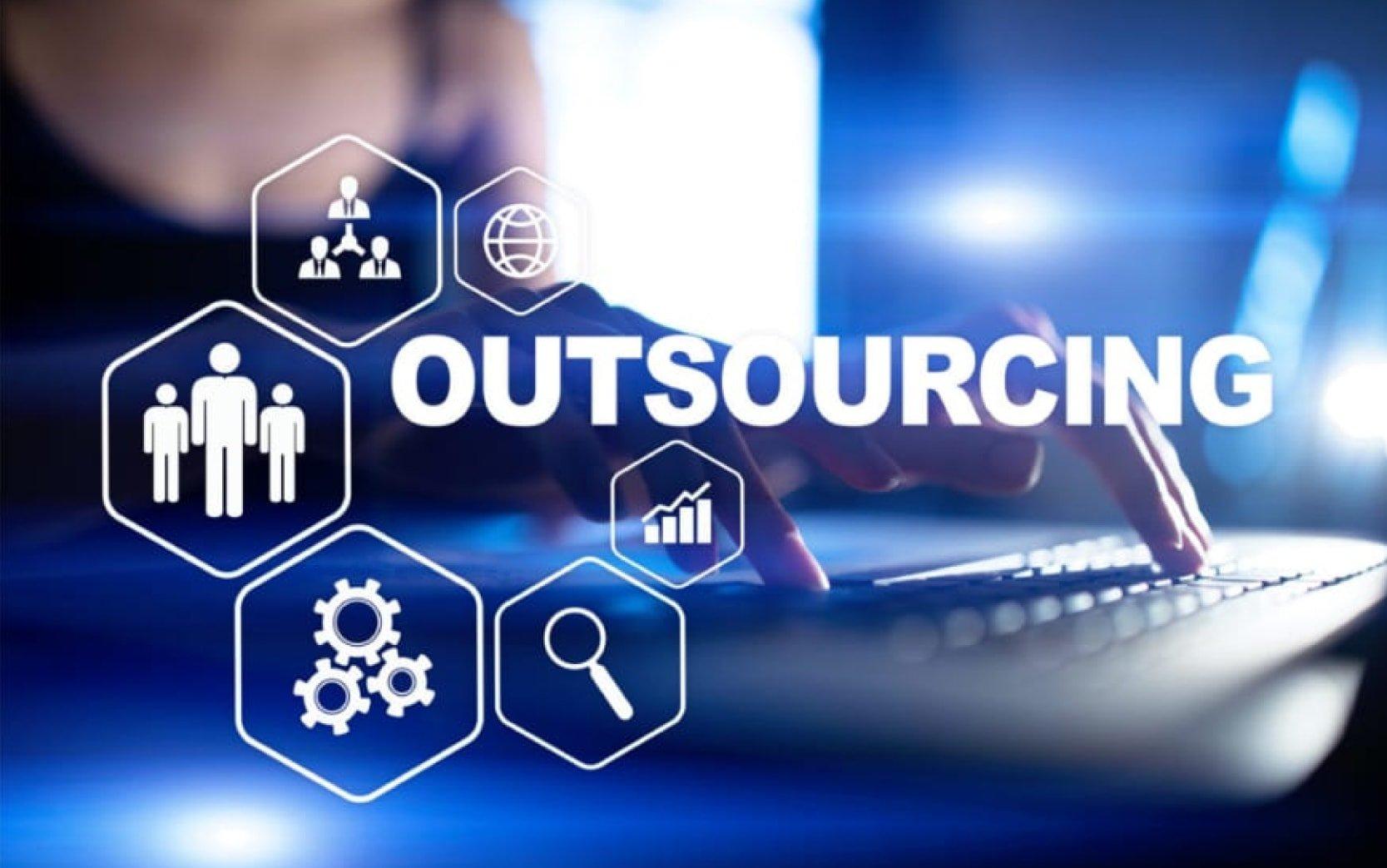 Lợi ích khi sử dụng dịch vụ IT Out sourecing ( thuê IT ) của PHC SOLUTIONS
